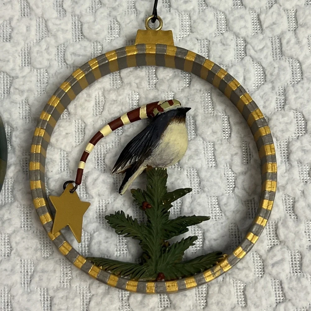 2 Williraye‎ Studio Bird Christmas Folk Art Primitive Ornament Country Farmhouse